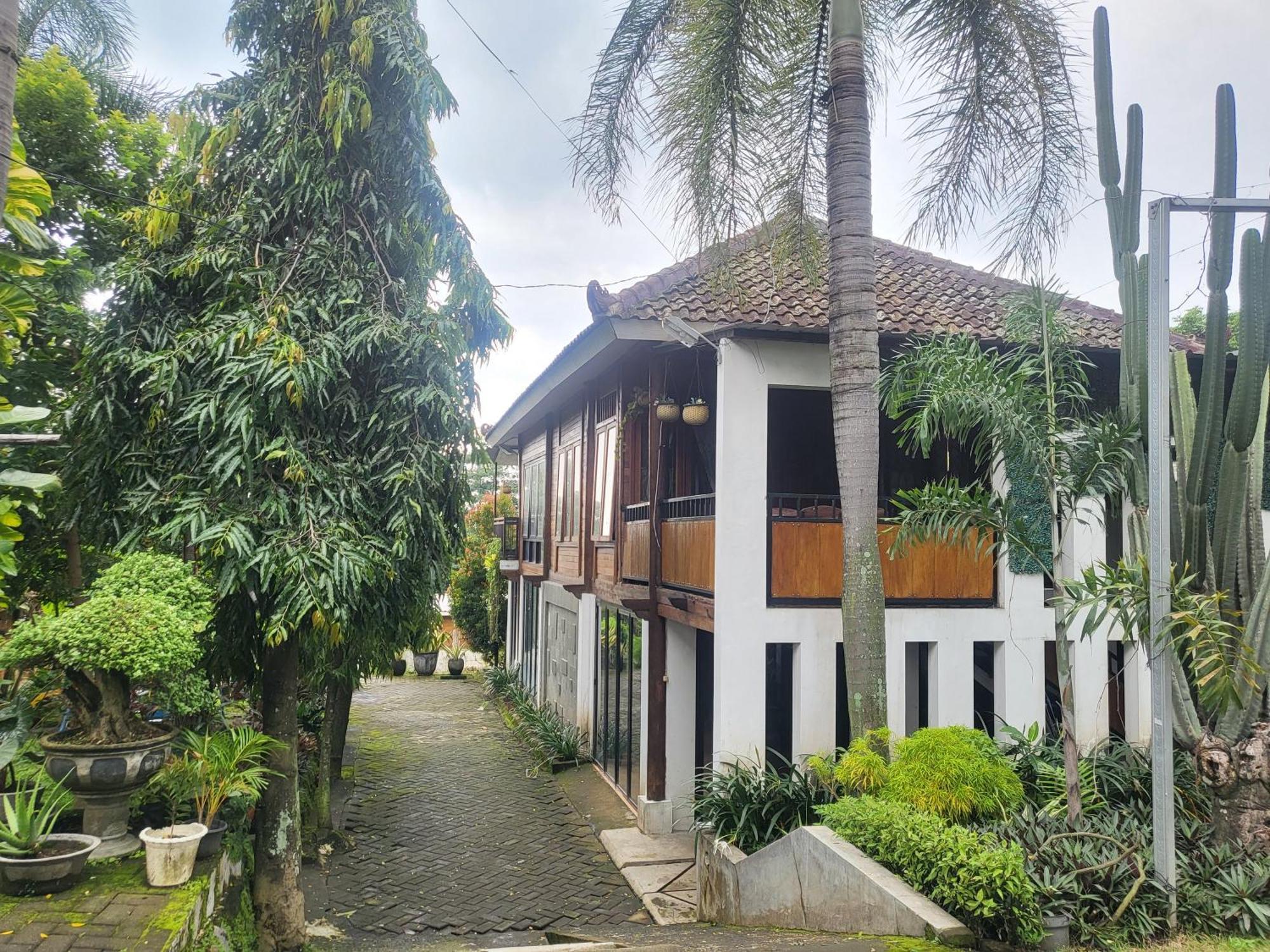 Reddoorz Syariah Near Wisata Durensewu Pandaan Jetak Экстерьер фото