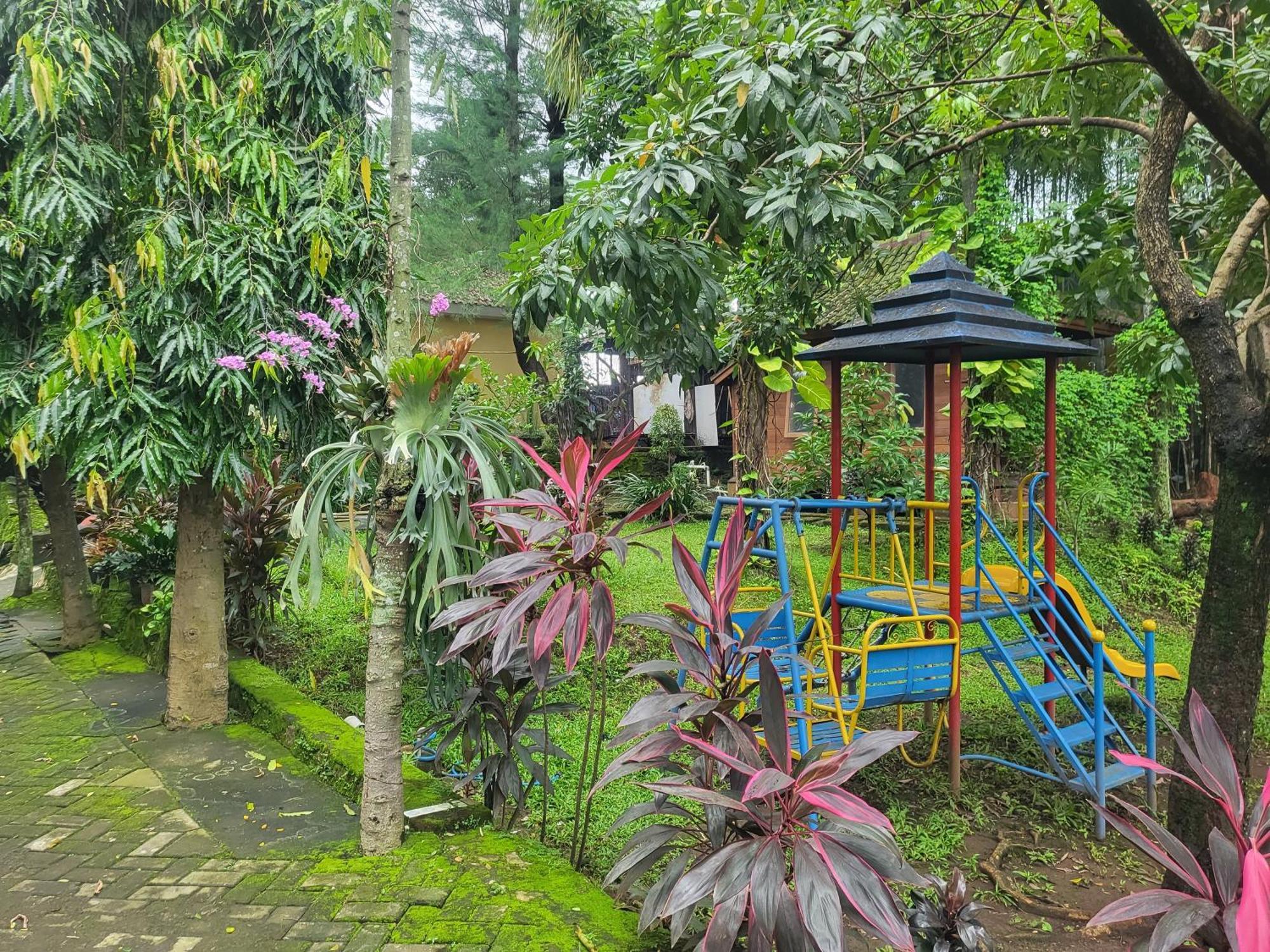 Reddoorz Syariah Near Wisata Durensewu Pandaan Jetak Экстерьер фото